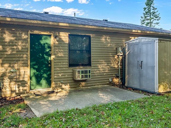 3rd image of 647 Pebble Place Dr #5