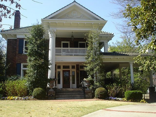 Renovated 1912 Landmark