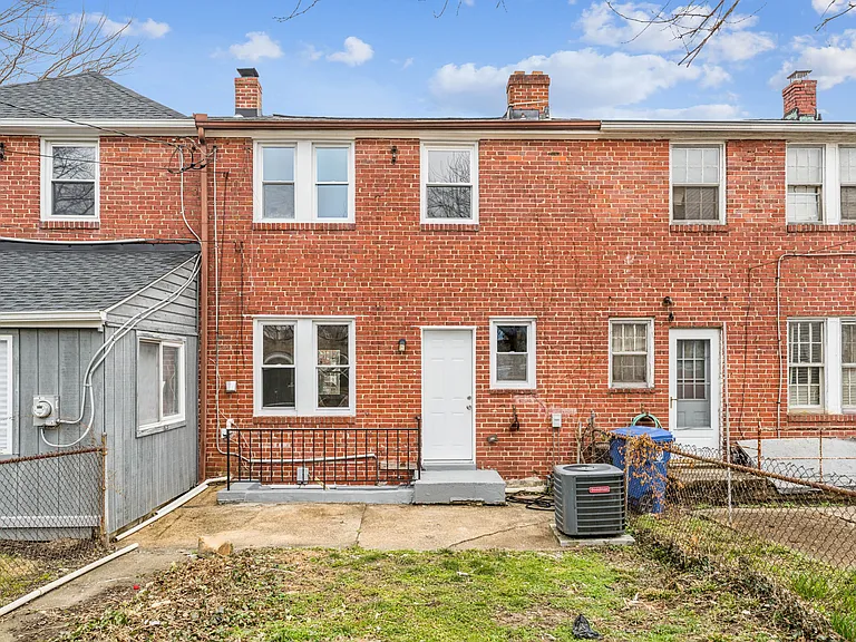 4804 Wrenwood Ave — Photo 22