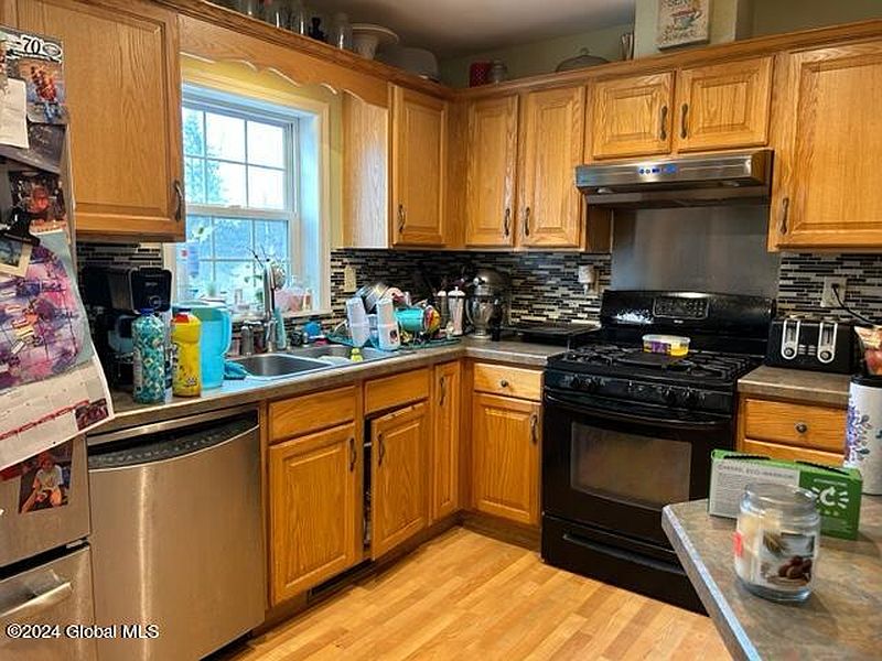 2nd image of 44 Mallory Avenue