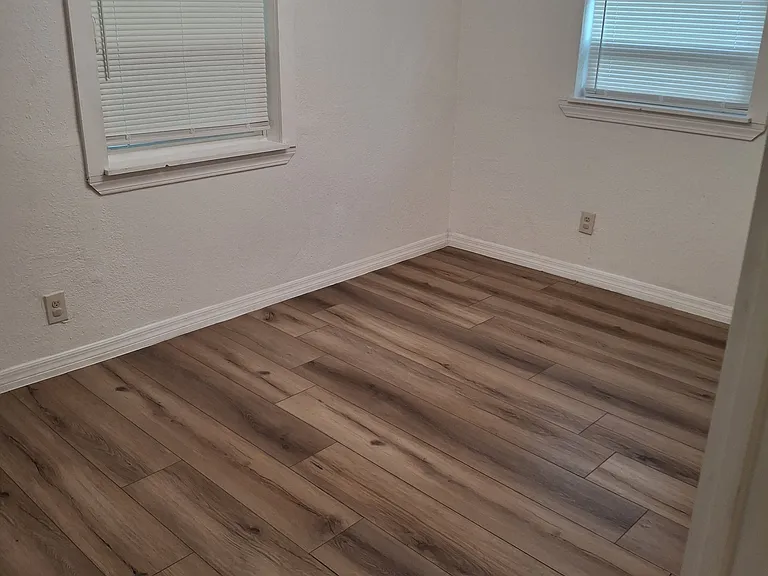 781 Macy Ave — Photo 6