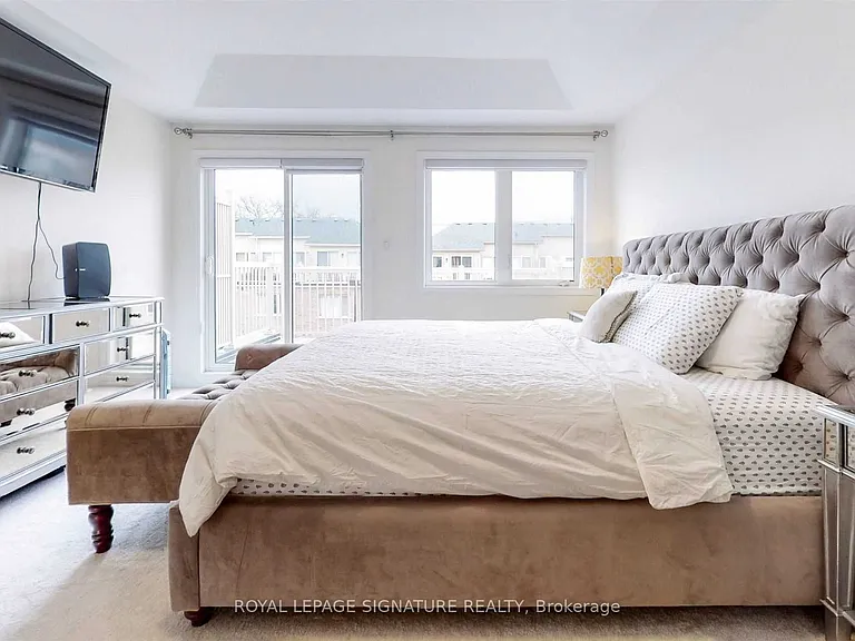 33 Edward Horton Cres — Photo 19