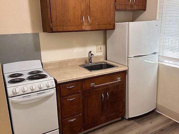 3rd image of 420 W Sacramento Ave #236