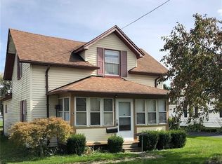 406 N Main St, Walbridge, OH 43465