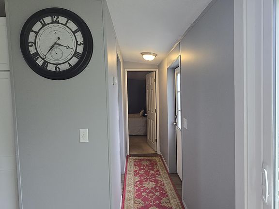 5th image of 375 176th Ave