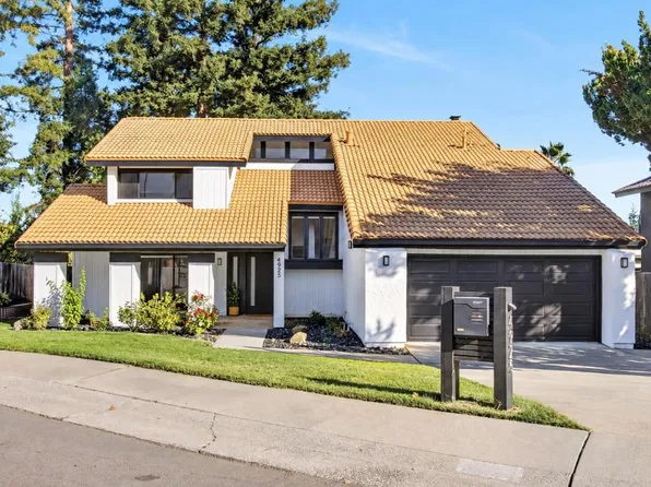 4925 Puma Way, Carmichael, CA 95608