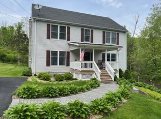 10 Sheba Dr, Sussex, NJ 07461