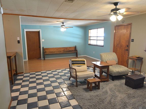 4th image of 395 Avenue G