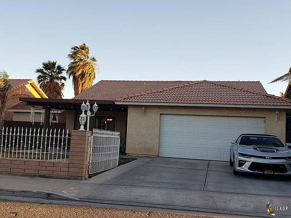 2nd image of 210 Branding Iron Dr