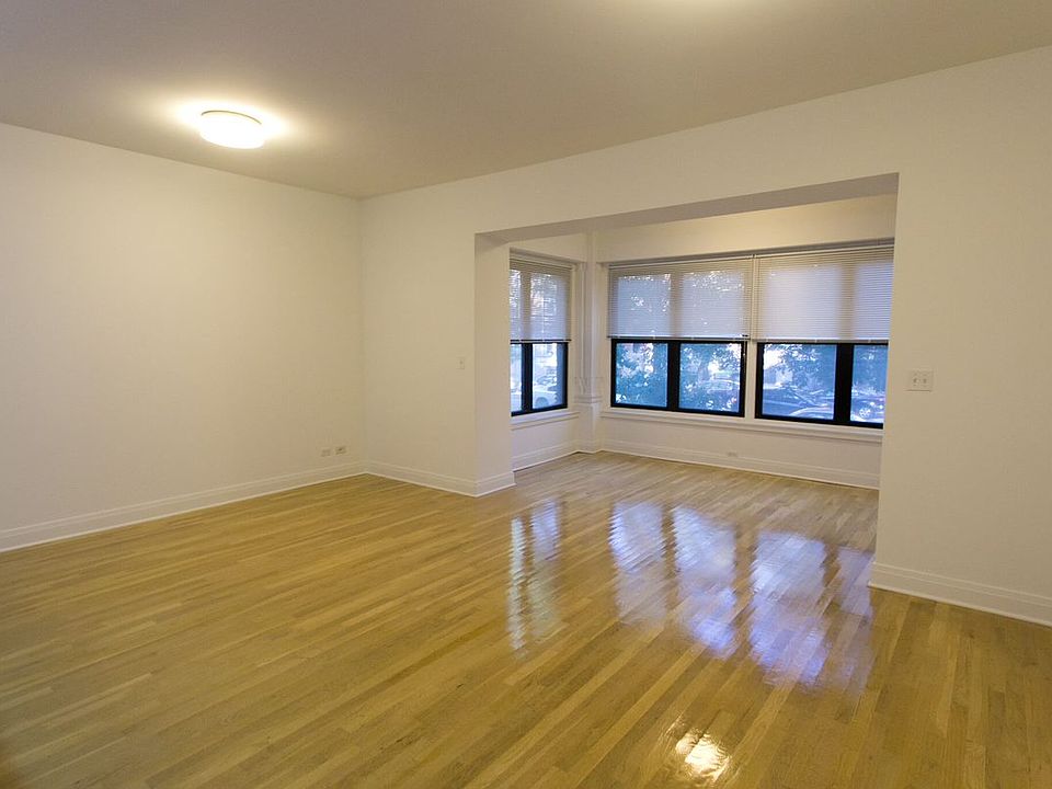 Dining/Living room