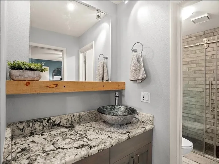 130 Evergreen Rd — Photo 10