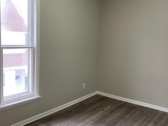5th image of 1429 Quarry Ave NW #2