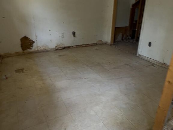 3rd image of 1850 Harrison Ave