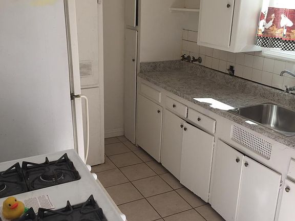 4th image of 8654 Bennett Ave