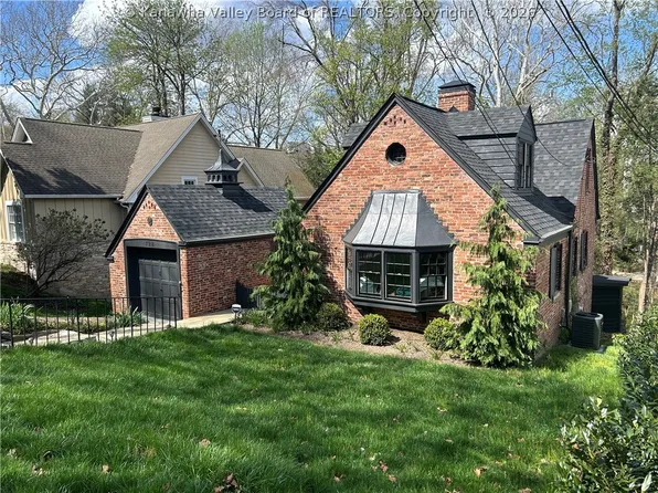 728 Myrtle Rd, Charleston, WV 25314