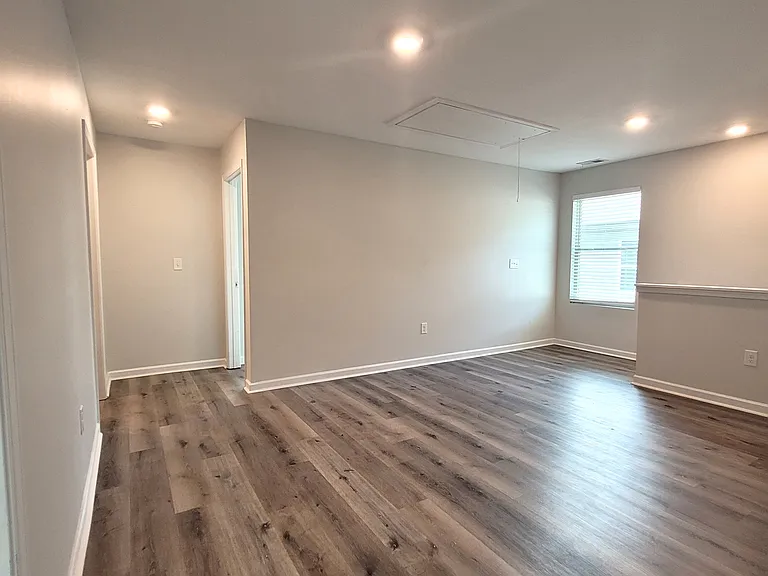 7934 Rudder Cir S — Photo 26
