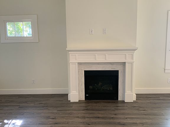 Gas fireplace in Family Room