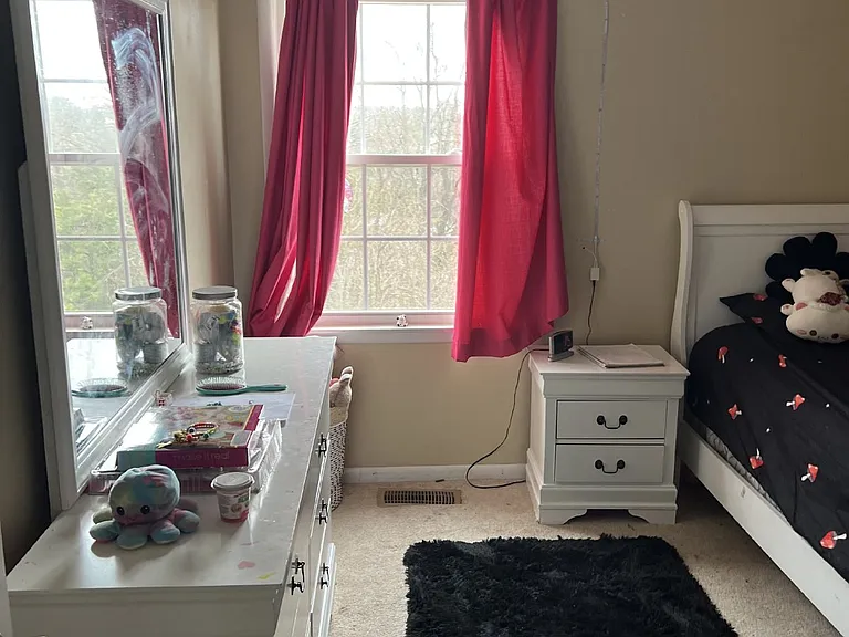 101 Southampton Dr — Photo 17