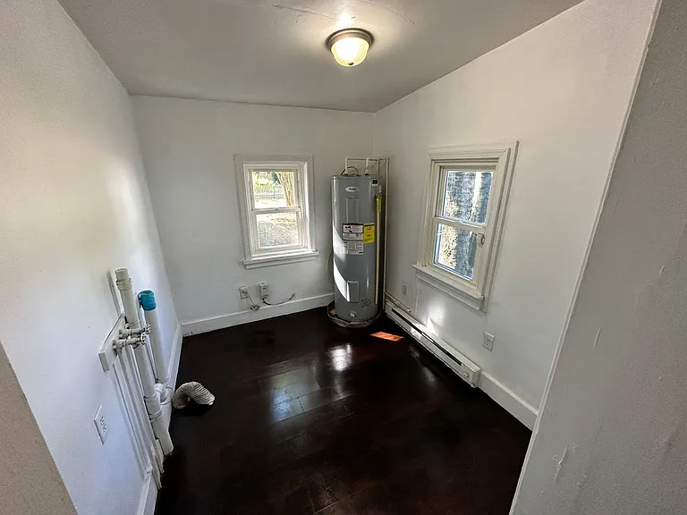 3154 Stockton St — Photo 11