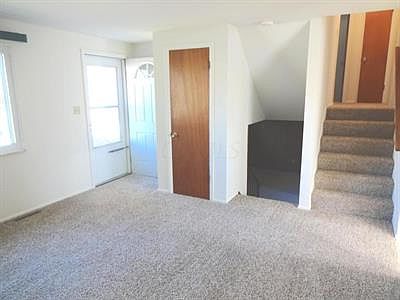 3rd image of 4647 Glengate Dr