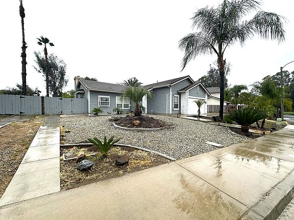 4th image of 22581 Gierson Ave