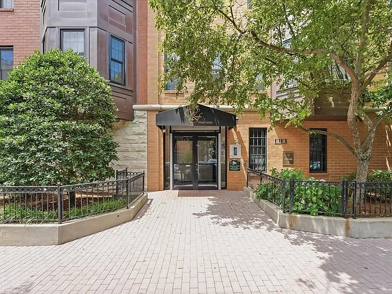 904 Jefferson St #2I — Photo 4