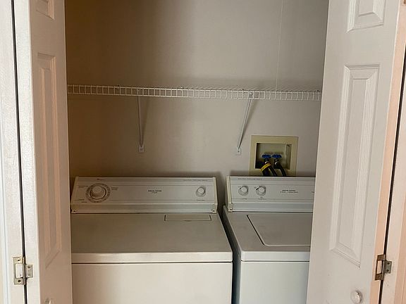 4th image of 37 S Cedar Ln #15A
