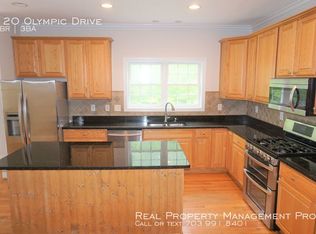 120 Olympic Dr, Stafford, VA 22554