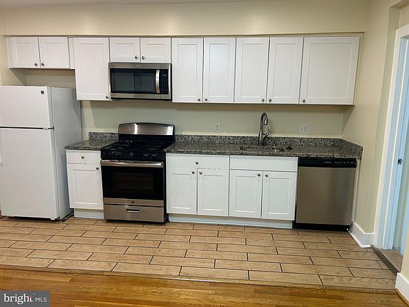 2nd image of 177 36th St NE APT 4