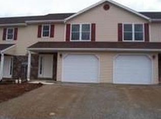 605 Sunflower St, New Holland, PA 17557
