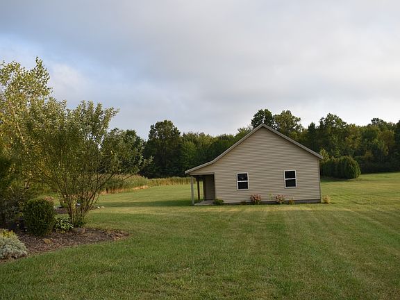 3rd image of 4670 Seymour Dr