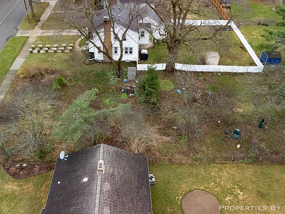 5th image of 938 Northwood St NE
