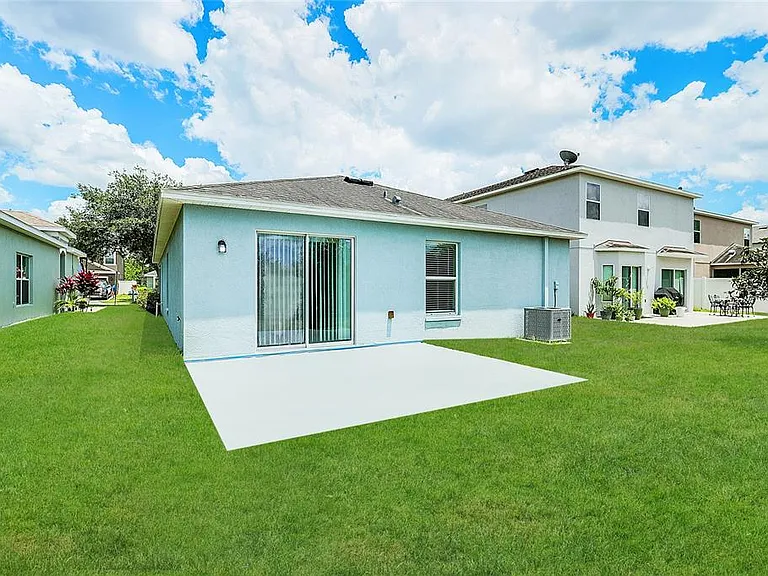 12505 Belcroft Dr — Photo 11