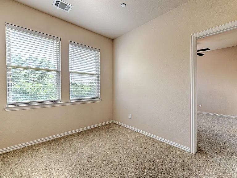 2326 Stutz Dr #117 — Photo 15