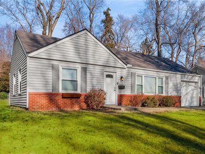 7576 Rainbow Dr, Prairie Village, KS, 66208