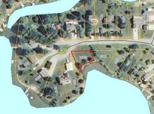 14303 Point Dr, Camden, MI 49232
