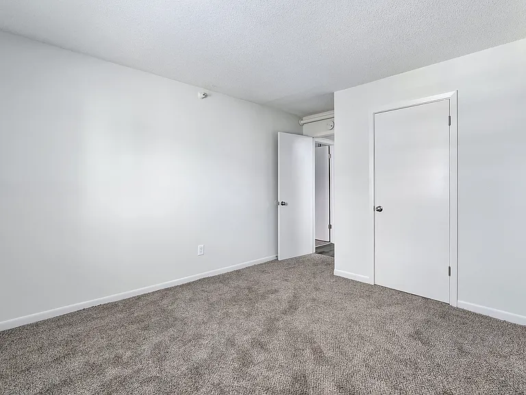 Sycamore - Bedroom 1