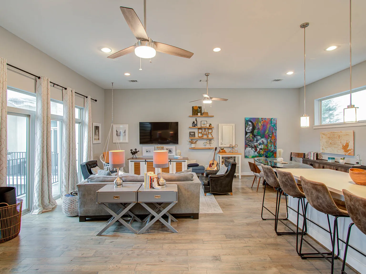 3 bed, 3.5 bath, 2514 sqft, $8,000 — Photo 4