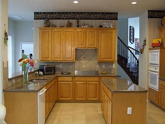 5th image of 700 Belmeade Ln