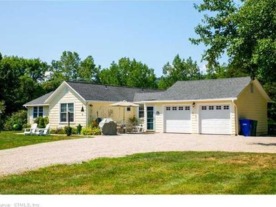 189 Duncaster Rd, Bloomfield, CT, 06002