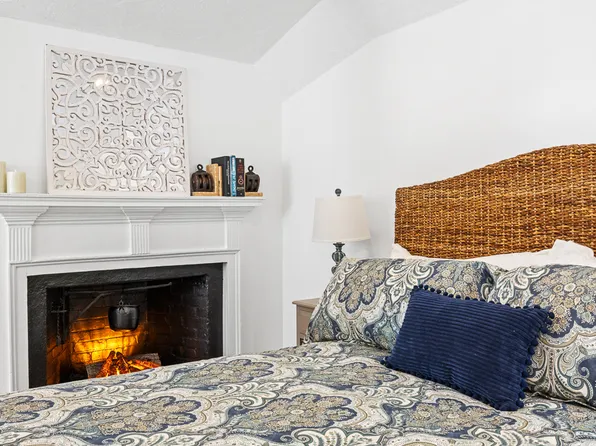 14 North St #4A, Plymouth, MA 02360