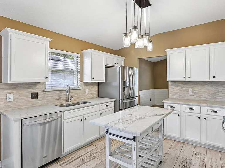 2656 Bradley Ln — Photo 8