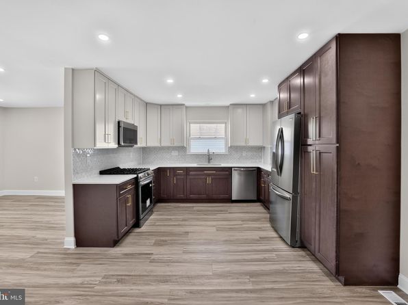 9312 Edmund St