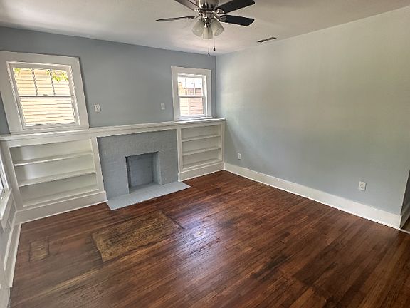 3rd image of 2512 Magnolia St