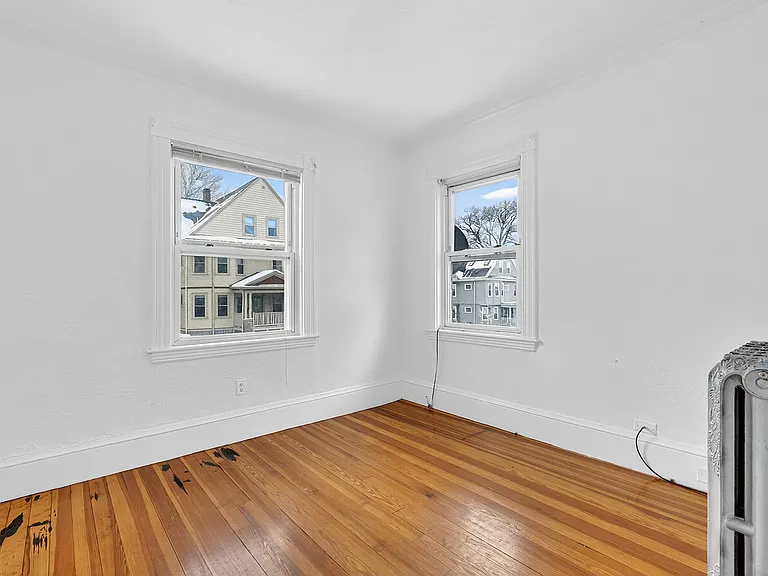 36 Mapleton St — Photo 11