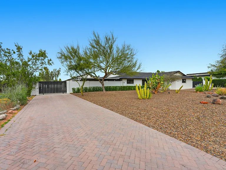 6300 E Cochise Ave — Photo 39