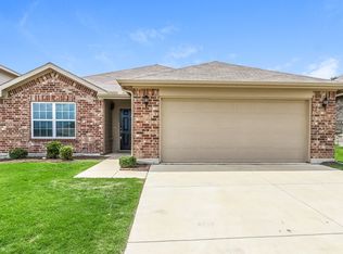 3136 Middleview Rd, Fort Worth, TX 76108