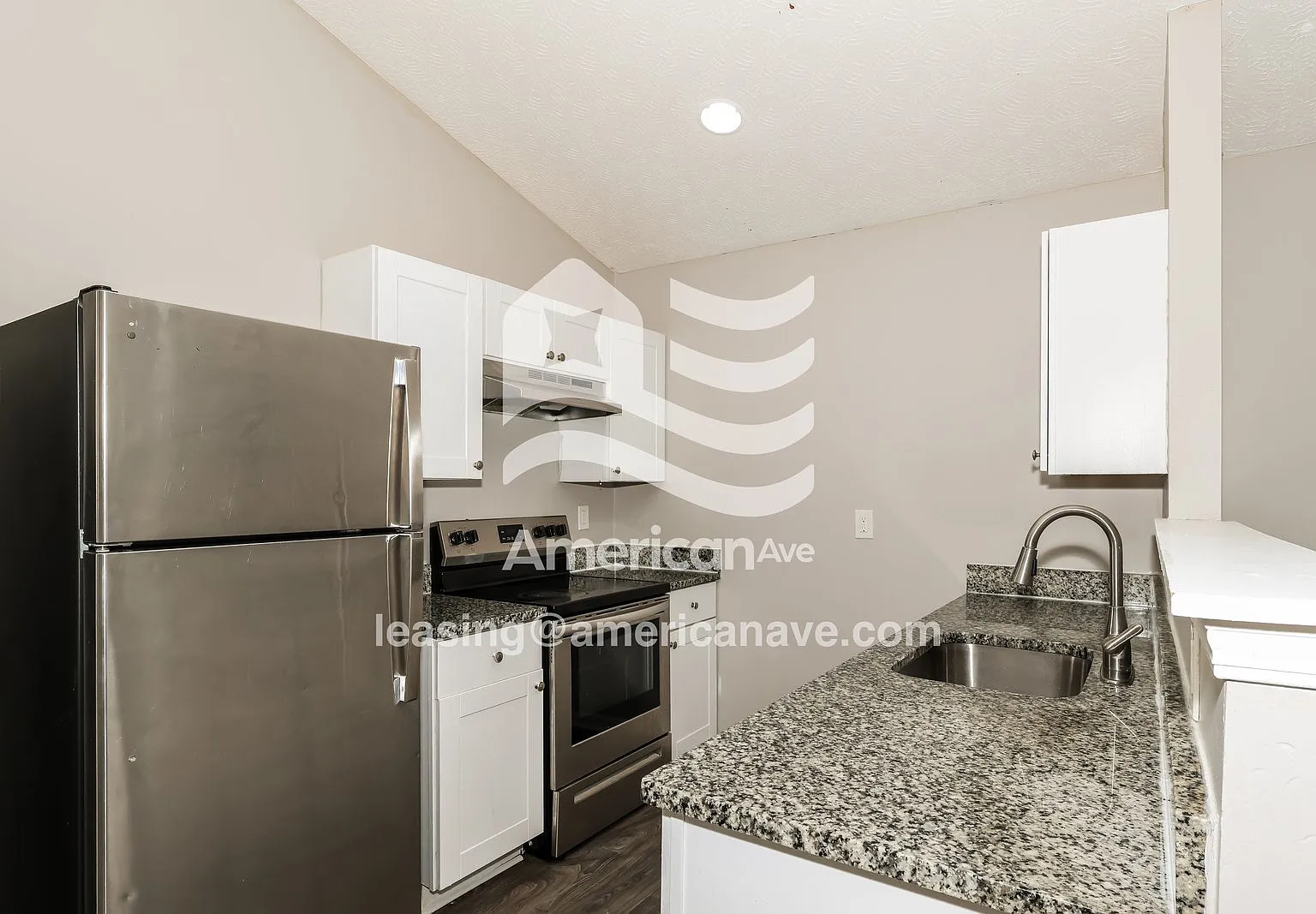 3 bed, 1.5 bath, 1025 sqft, $1,119 — Photo 4
