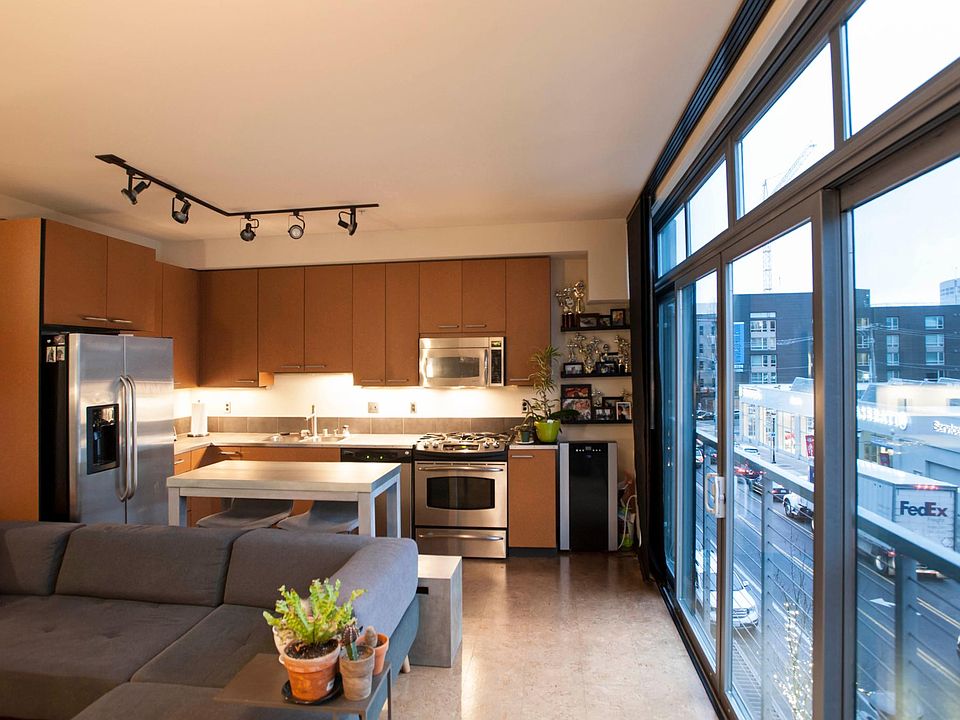 1st image of 1414 12th Ave Unit 302