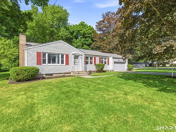 4th image of 852 Brookside Drive